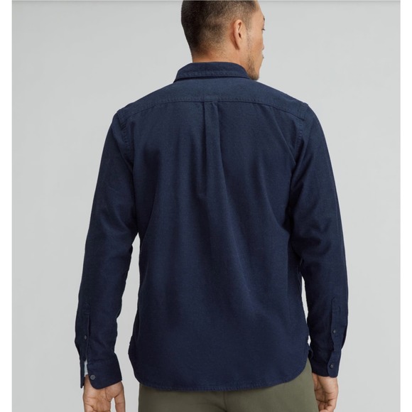 Nwt-Everlane's The Brushed Flannel Shirt, Navy, size M - Picture 2 of 5